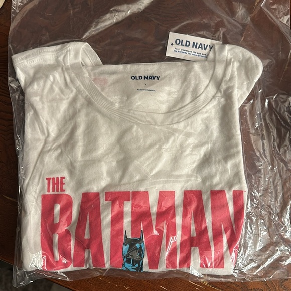DC Comics The Batman Graphic T-Shirt - Picture 3 of 5